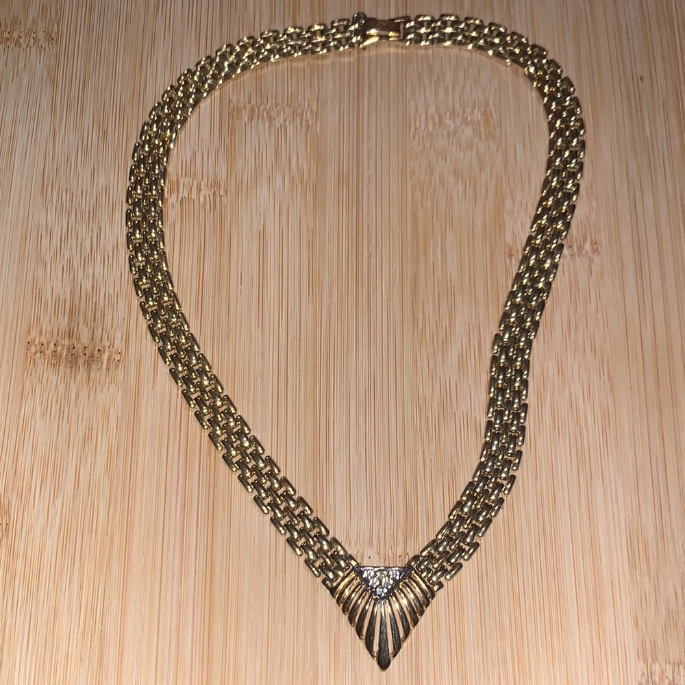 Vintage Sarah Coventry Gold and Black Necklace